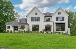 8912 GALLANT GREEN Drive, MCLEAN, VA 22102