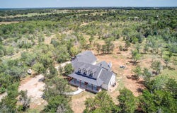 142 Anderson Dr, Red Rock, TX 78662