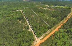 8366 Gin Rd, Pace, FL 32571