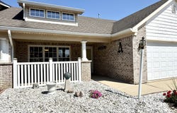 1059 Hilltop Commons Boulevard, Whiteland, IN 46184