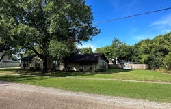 604 Harrel Avenue, Bynum, TX 76631