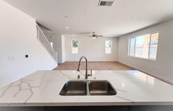 454 W Windsor Avenue, Clovis, CA 93612