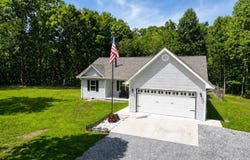 1561 Bicknell Rd, Clarkrange, TN 38553