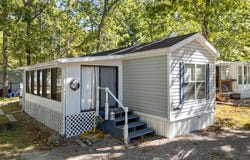 1 Robinson Way, Kennebunk, ME 04043