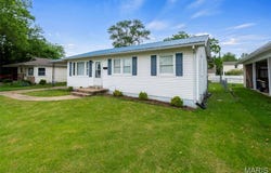 105 West Clarman, Chaffee, MO 63740