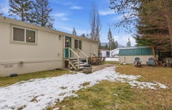 16020 E 5th St, Bayview, ID 83803