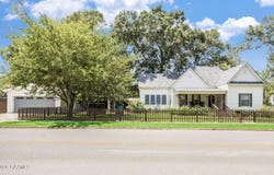 625 E 2nd Street, Crowley, LA 70526