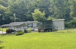 238 Coal Stone Branch Road, Miracle, KY 40856