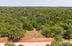 R Road, Edmond, OK 73034