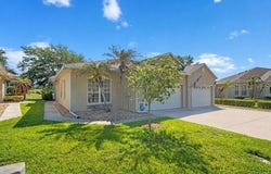 208 LAMONTE POINT CT, DEBARY, FL 32713