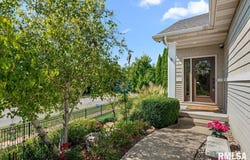 310 BOULDER CREEK Drive, Chatham, IL 62629