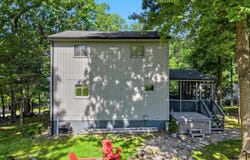 2120 Glasgow Drive, Bushkill, PA 18324
