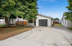208 Young Ave., Nampa, ID 83651