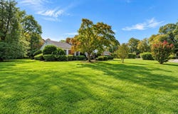 517 E Shore Road, Great Neck, NY 11024