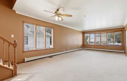 9817 Minnick Avenue, Oak Lawn, IL 60453