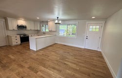 17460 SE SUNNYSIDE Rd, Damascus, OR 97089