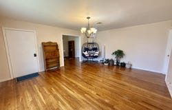 320 W Spruce St, Lockney, TX 79241