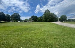 Edgewood Lane, Spencer, WV 25276