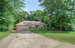 9165 Stonecreek, Tyler, TX 75703