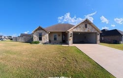 1712 Stephanie Dr, Whitehouse, TX 75791