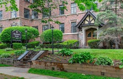 2 Westchester Ave, White Plains, NY 10601