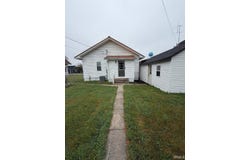 313 S Park Avenue, Jasonville, IN 47438