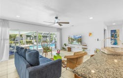 809 SE 14th Dr, Deerfield Beach, FL 33441