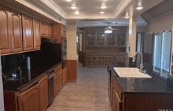 5917 Burke Way, Bakersfield, CA 93309