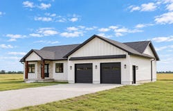 320 Main St, Camp Point, IL 62320