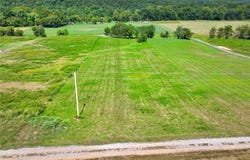 Inkberry Lane, Unincorporated, MO 65536