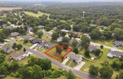 318 Tee Lane, Carl Junction, MO 64834