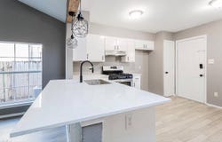 4900 E Stassney Ln, Austin, TX 78744