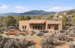 Calle Cuervo, Taos, NM 87571