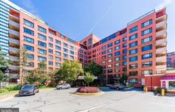 1021 ARLINGTON Boulevard, ARLINGTON, VA 22209