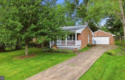 130 S ST PAUL, HAMILTON, VA 20158