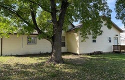 604 Main Street, Pukwana, SD 57370