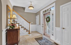 21 Somerset Dr, Andover, MA 01810