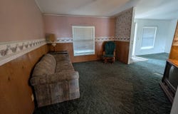 135 E Hanley Blvd, Hines, OR 97738