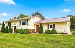 355 7th Street, Jesup, IA 50648