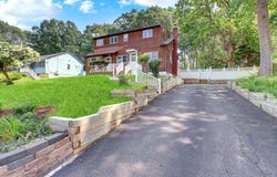 653 Meadow Road, Smithtown, NY 11787