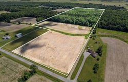 S Fenmore Road, Merrill, MI 48637