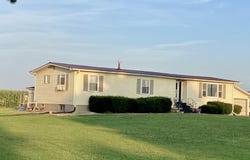 27413 N IL HWY 97, Canton, IL 61520