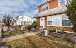 15 KENMORE Road, UPPER DARBY, PA 19082