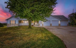 7030 Dahlgren Road, Chaska, MN 55318