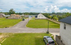 Gates Circle N, Theodore, AL 36582