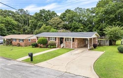 304 S 17th Avenue, Lanett, AL 36863