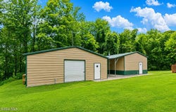 303 N Pole Road, Melrose, NY 12121