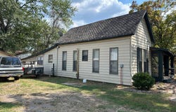 506 N 3rd Street, Ozark, AR 72949
