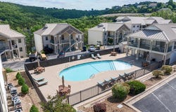 135 Upper Emerald Bay Circle, Hollister, MO 65672