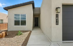 1670 Tesoro Loop NW, Los Lunas, NM 87031